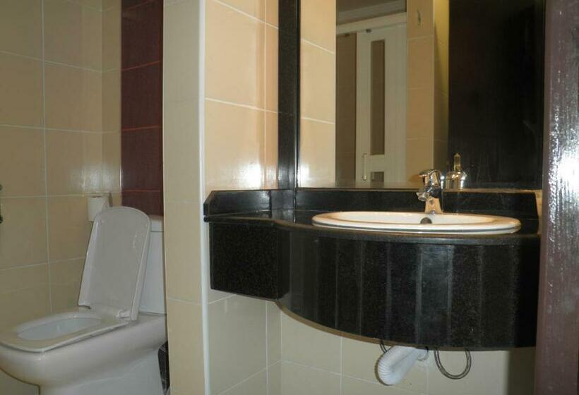 استودیوی استاندارد, Marina Royal Hotel Suites