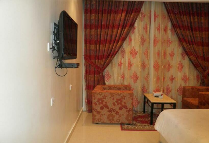 Студия Стандарт, Marina Royal Hotel Suites