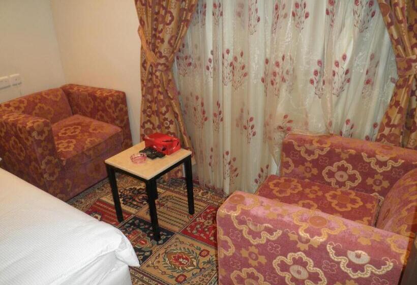 Студия Deluxe, Marina Royal Hotel Suites