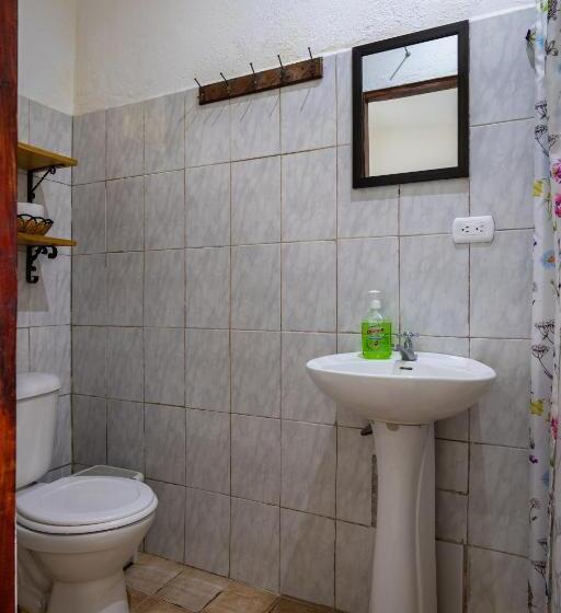スタンダードルーム, Pura Vida Mini Hostel Santa Teresa