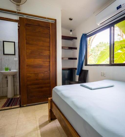 스탠다드 트리플 룸, Pura Vida Mini Hostel Santa Teresa