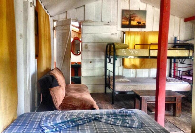 패밀리 룸, Pura Vida Mini Hostel Santa Teresa
