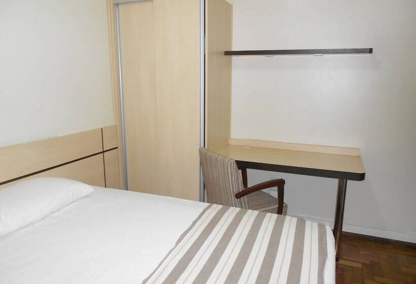 Quarto Estandar Individual, Colossi