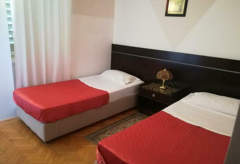 Четырехместный Номер Стандарт, Integral Hotel Arbia   Villa Rio