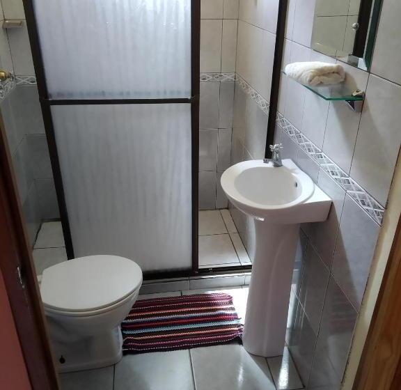 Economy Quadruple Room, La Puesta Del Sol B&b