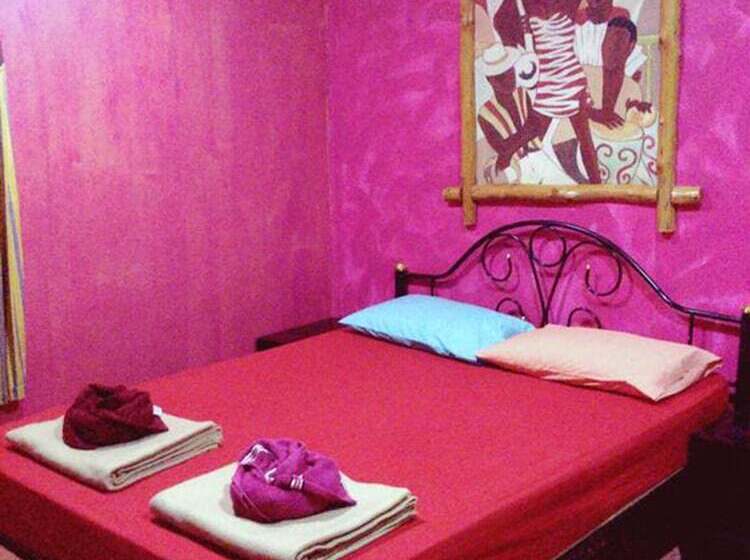 Номер Стандарт, Bamboozle Hostel