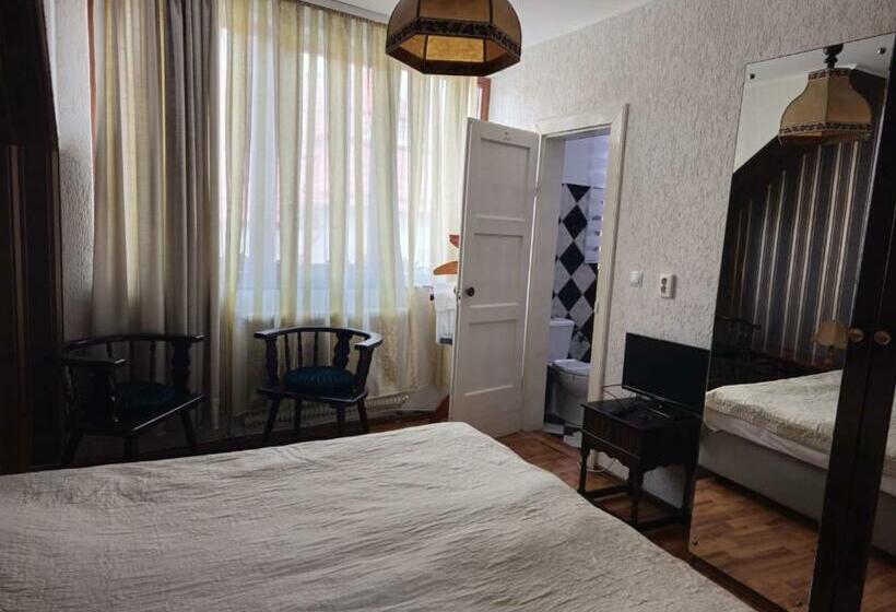 Номер Стандарт, Vila Monica