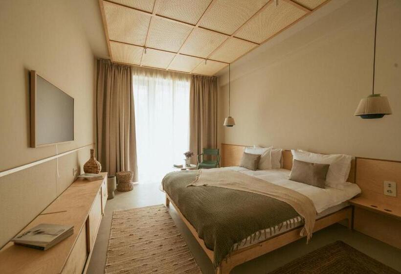 اتاق لوکس با تخت بزرگ, Arome22