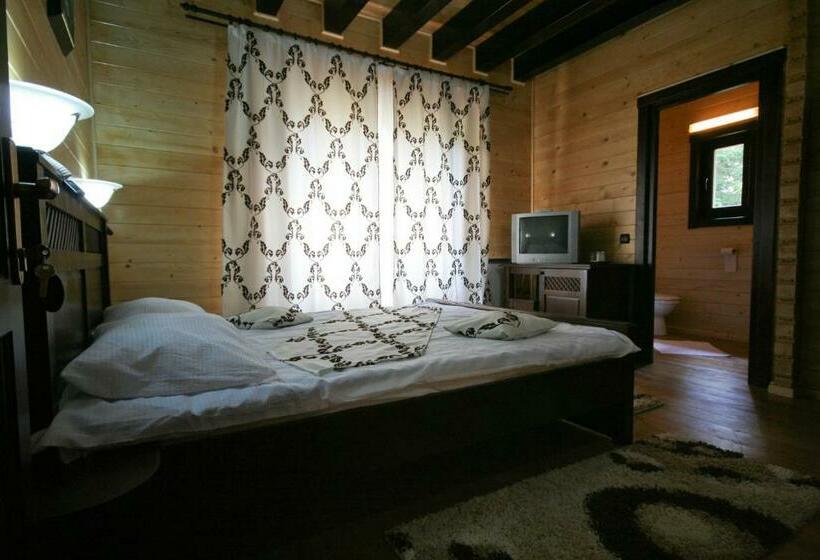 Классический Номер, Complex Turistic Le Baron