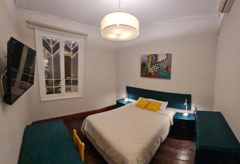 غرفة ديلوكس, Flying Dog Hostel