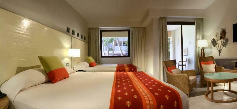 带按摩浴盆的套房, Catalonia Punta Cana - All Inclusive