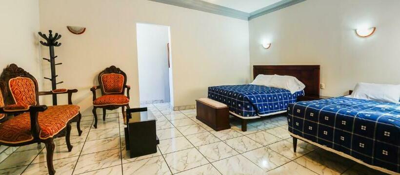 스탠다드 트리플 룸, Hostal El Remanso