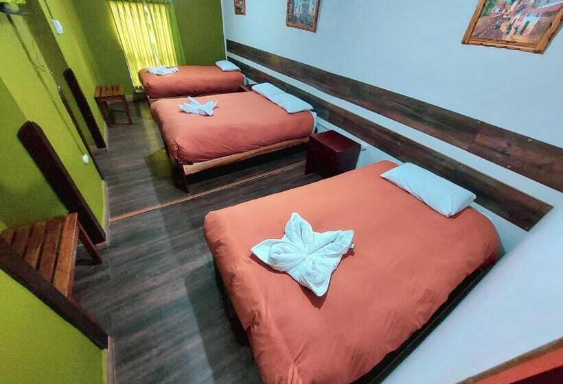 스탠다드 트리플 룸, Ukukus Hostel