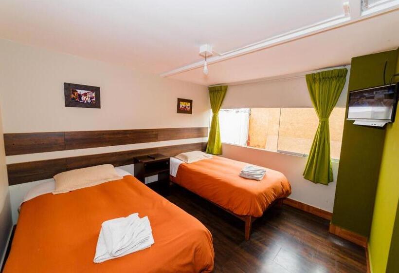 스탠다드 트리플 룸, Ukukus Hostel