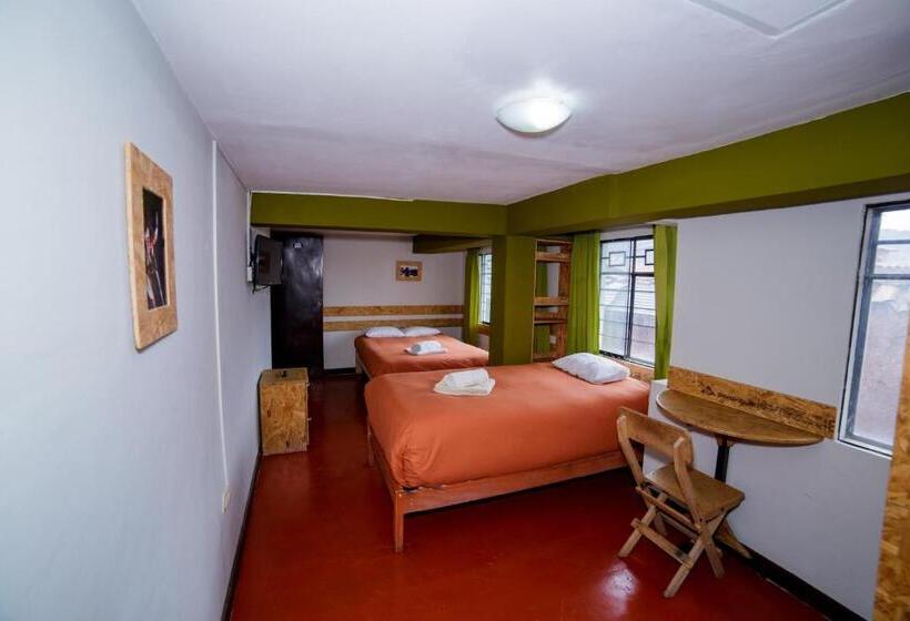 스탠다드 트리플 룸, Ukukus Hostel