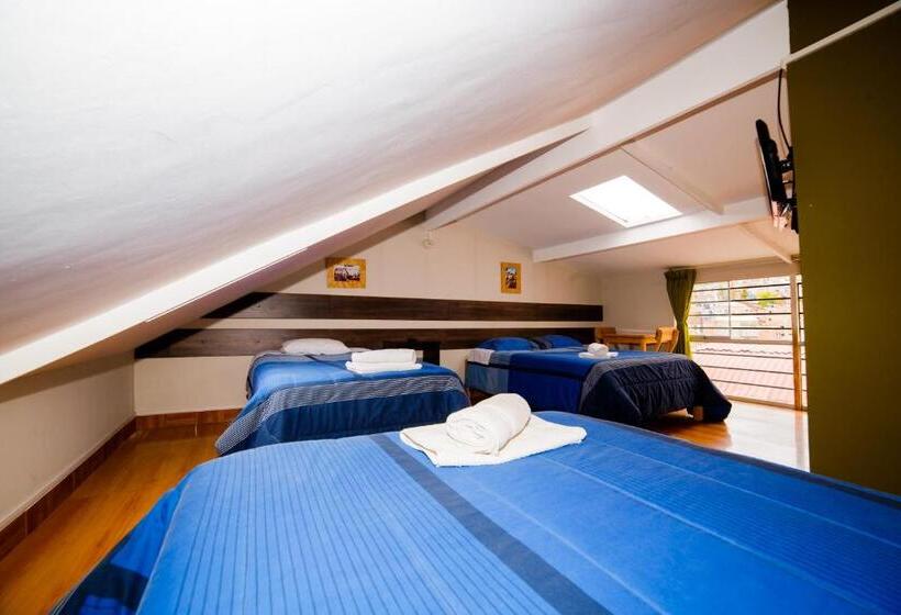 스탠다드 트리플 룸, Ukukus Hostel