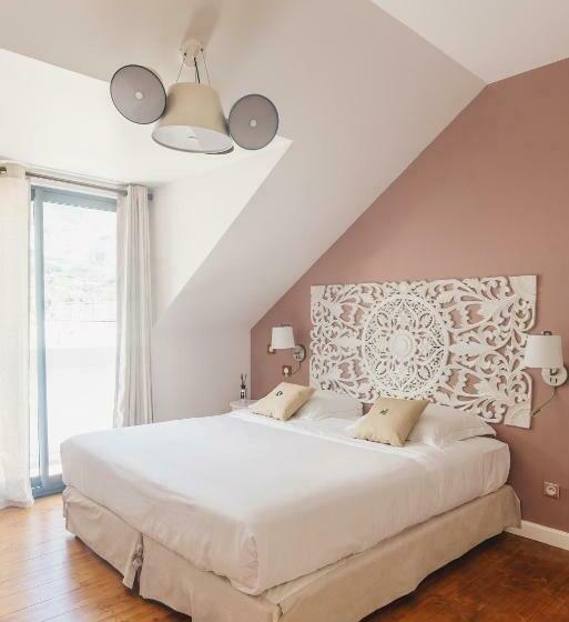 اتاق لوکس, Tsilaosa Hôtel