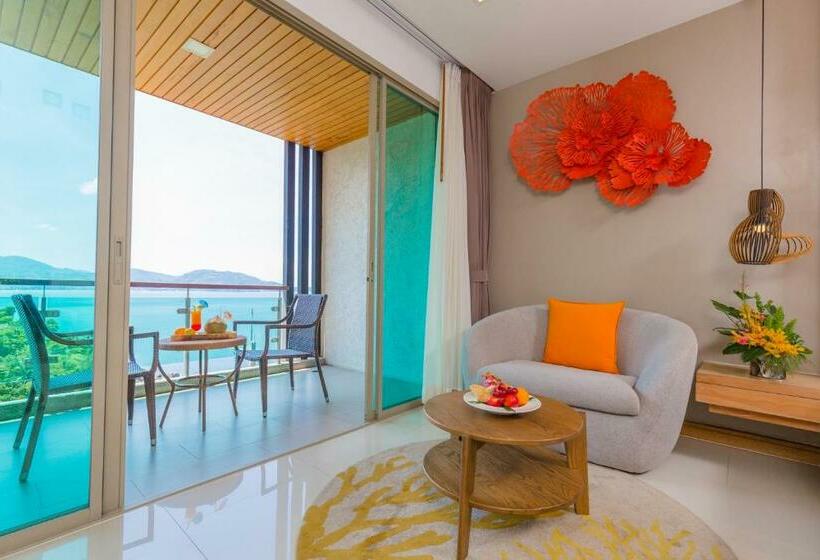 디럭스 룸, Wyndham Grand Phuket Kalim Bay