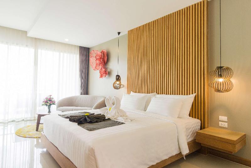 디럭스 룸, Wyndham Grand Phuket Kalim Bay