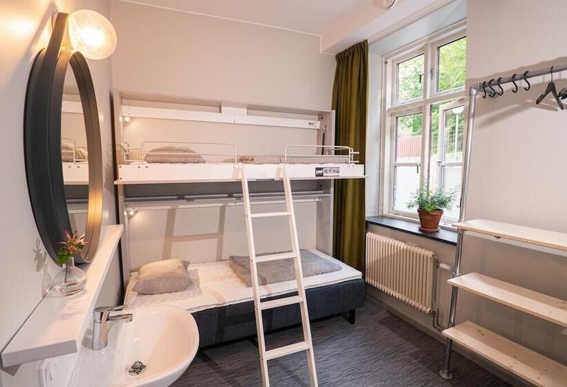 اتاق خانوادگی با سرویس بهداشتی مشترک, Stf Hostel Stigbergsliden
