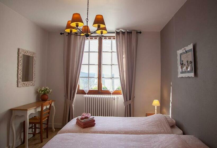 Номер Стандарт Трехместный, Chambres & Tables D'hôtes Le Pech Grand