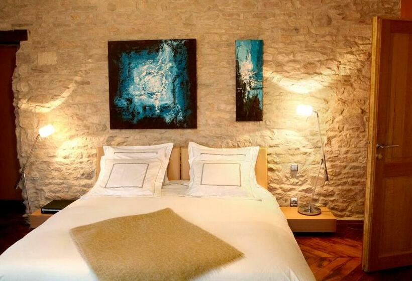 Номер Deluxe Кровать Кинг, Chateau De Chassagne Montrachet