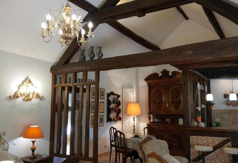 سوییت لوکس, Le Relais De La Tour