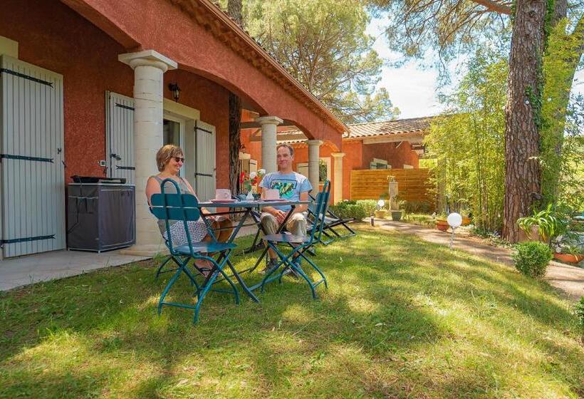 Трехместный Номер Стандарт Вид на Сад, La Bastide Des Pins