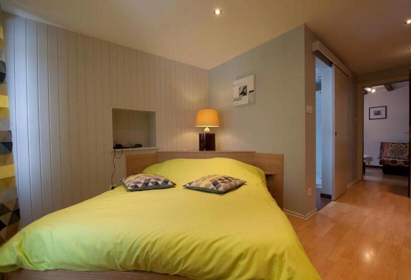 수피리어 룸, Aux Deux Clefs