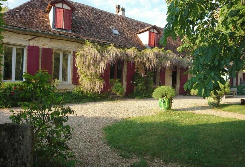 غرفة قياسية مطلّة علي الحديقة, Chambres D Hôtes   Dîners   Piscine   Centre Ville Bergerac 5km   Domaine De Bellevue Cottage