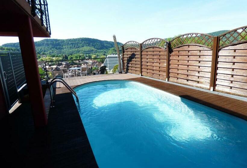 Номер Superior, La Colline Aux Yeux Doubs