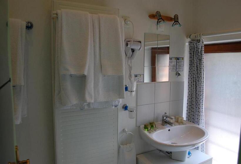 四人标准间, Auberge Du Bord Des Eaux   Demi Pension Assurée Sur Réservation