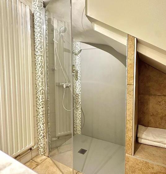 Люкс Дюплекс, Hostellerie De Bretonnière   Groupe Logis Hotels