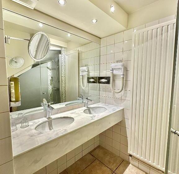 سوییت دوبلکس, Hostellerie De Bretonnière   Groupe Logis Hotels