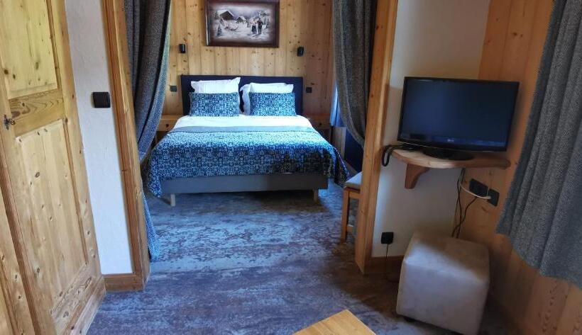 Полулюкс, Hôtel Chalet Les Ecureuils Restaurant, Sauna & Spa Garage
