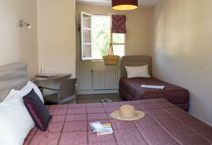 Номер Стандарт Трехместный, Hôtel Juantorena