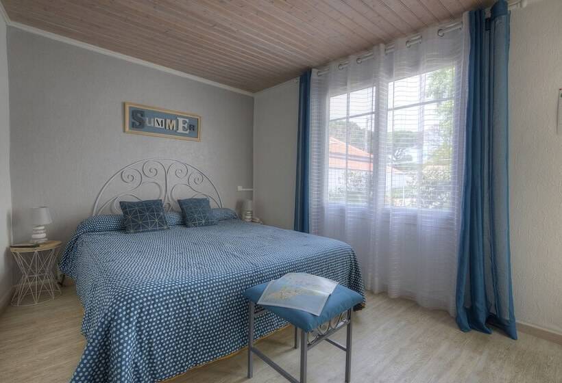 Номер Комфорт, Hôtel Le Nautile