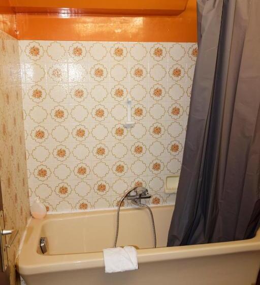 Номер Стандарт, Hôtel Le Relais