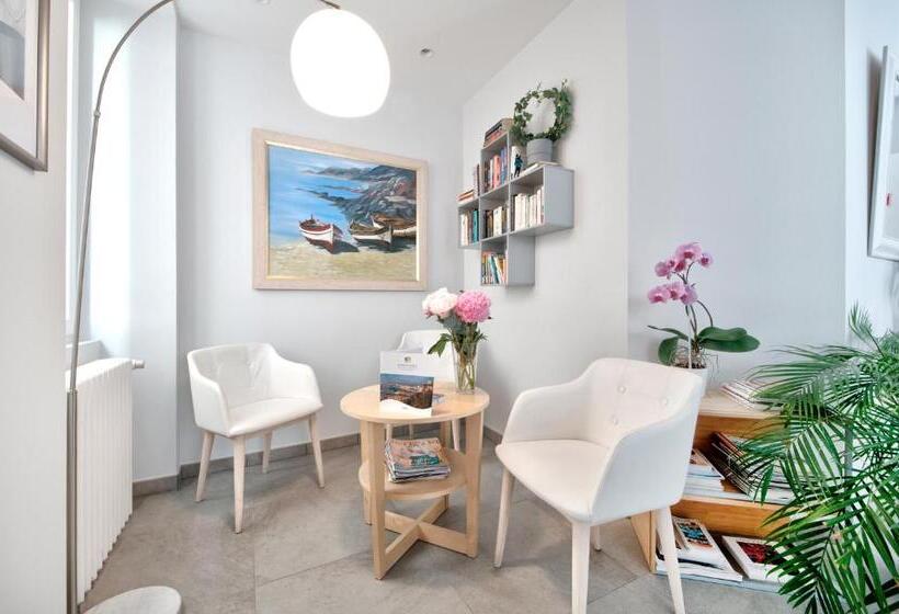 Номер Стандарт Трехместный, Hôtel Le Saphir