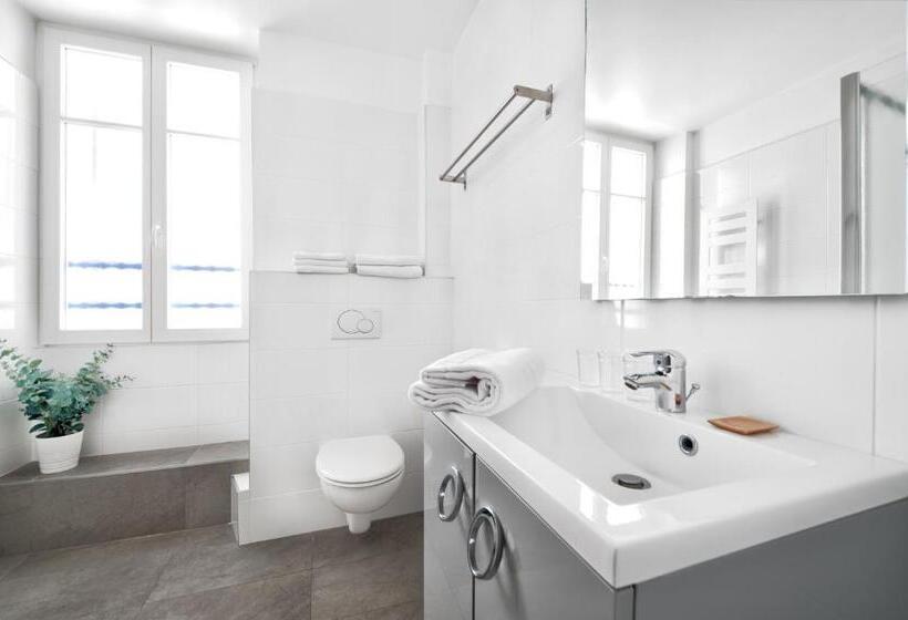 Номер Стандарт Трехместный, Hôtel Le Saphir