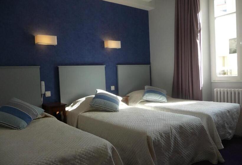 Номер Стандарт Трехместный, Hôtel Le Saphir