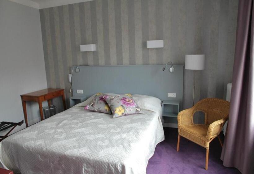 Номер Комфорт, Hôtel Le Saphir