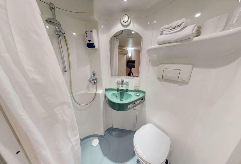 Номер Стандарт, Kyriad Direct  Poissy   Acheres