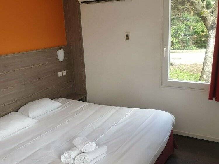 Номер Стандарт Двуспальная Кровать, Kyriad Direct  Poissy   Acheres