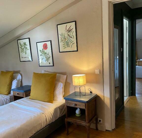 Полулюкс, La Villa Hôtel Restaurant
