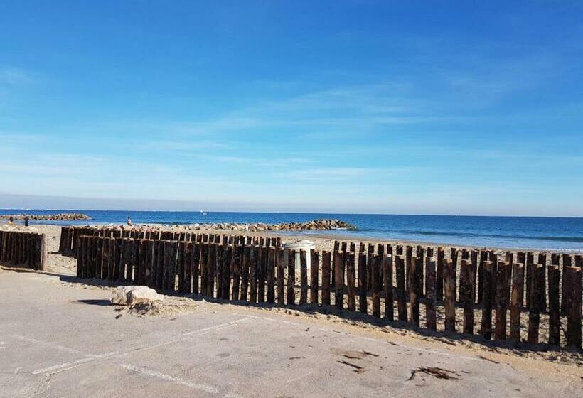 オーシャンビュースーペリアールーム, Le Grand Large Bord De Mer Hotel & Appartements