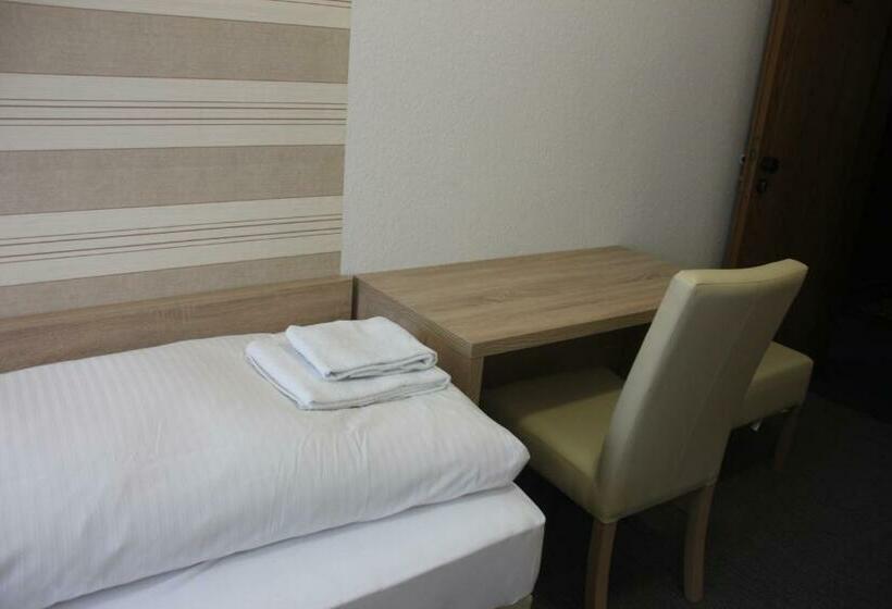 スタンダードルーム, Airport Hotel Zum Taubengrund