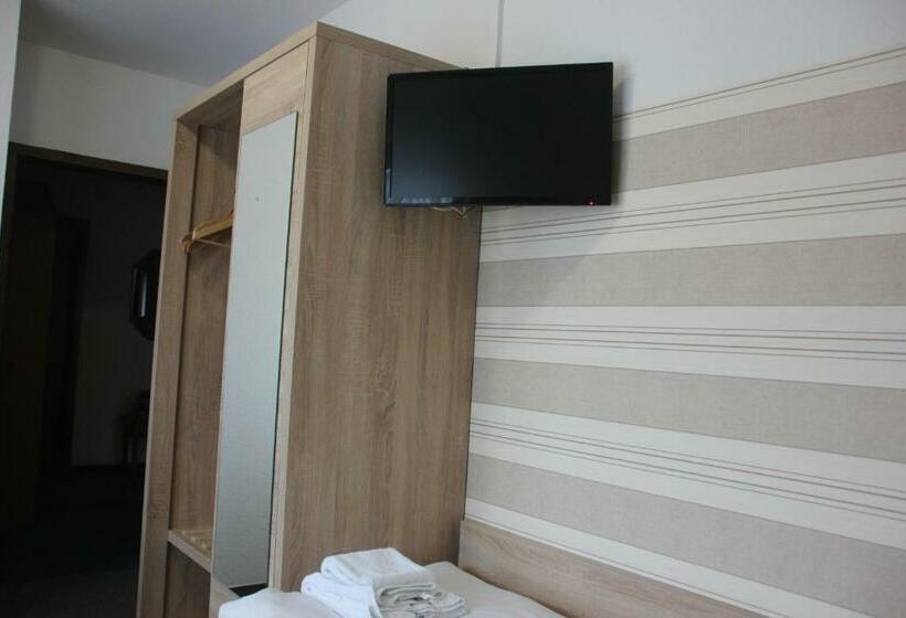اتاق استاندارد, Airport Hotel Zum Taubengrund