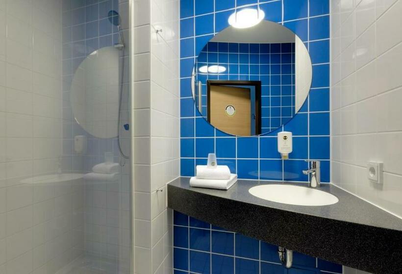 Номер Стандарт, B&b Hotel Paderborn