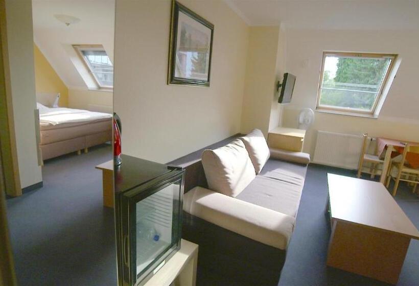 Номер Стандарт Трехместный, City Hotel Hilden